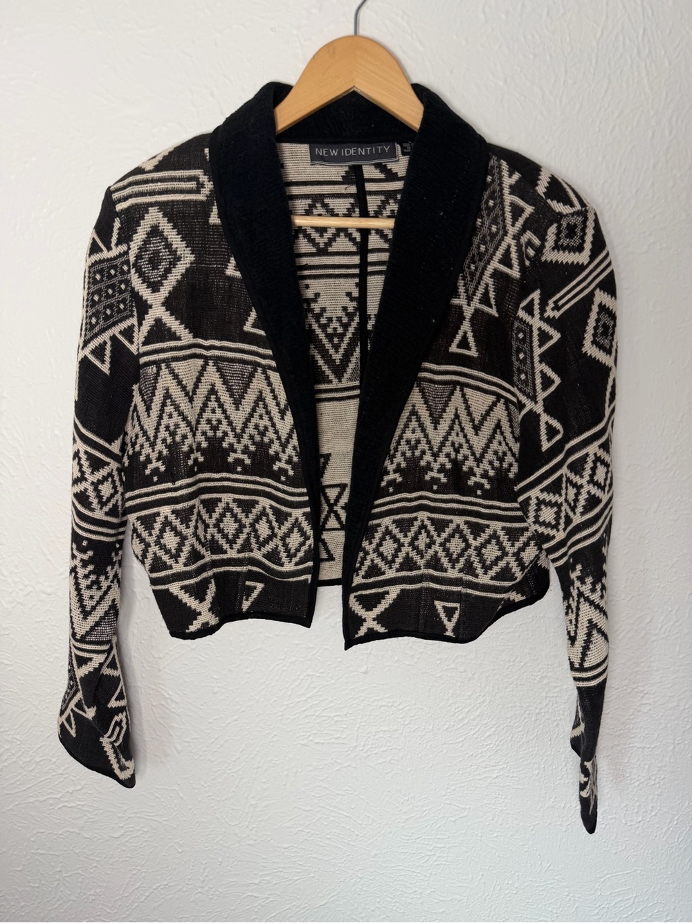 Vintage New Identity Womens L Southwestern Aztec Cropped Cardigan Cotton